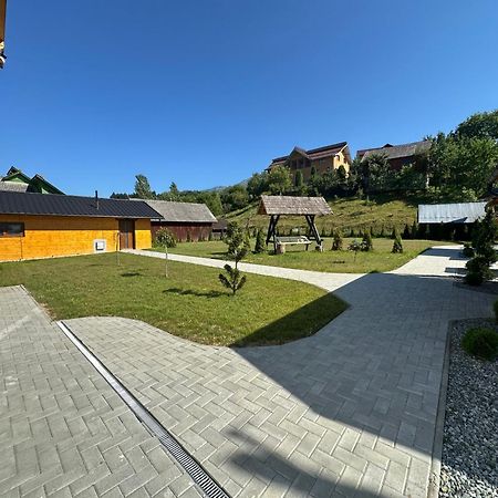 Popasul Din Vale Hotel Моисей Екстериор снимка
