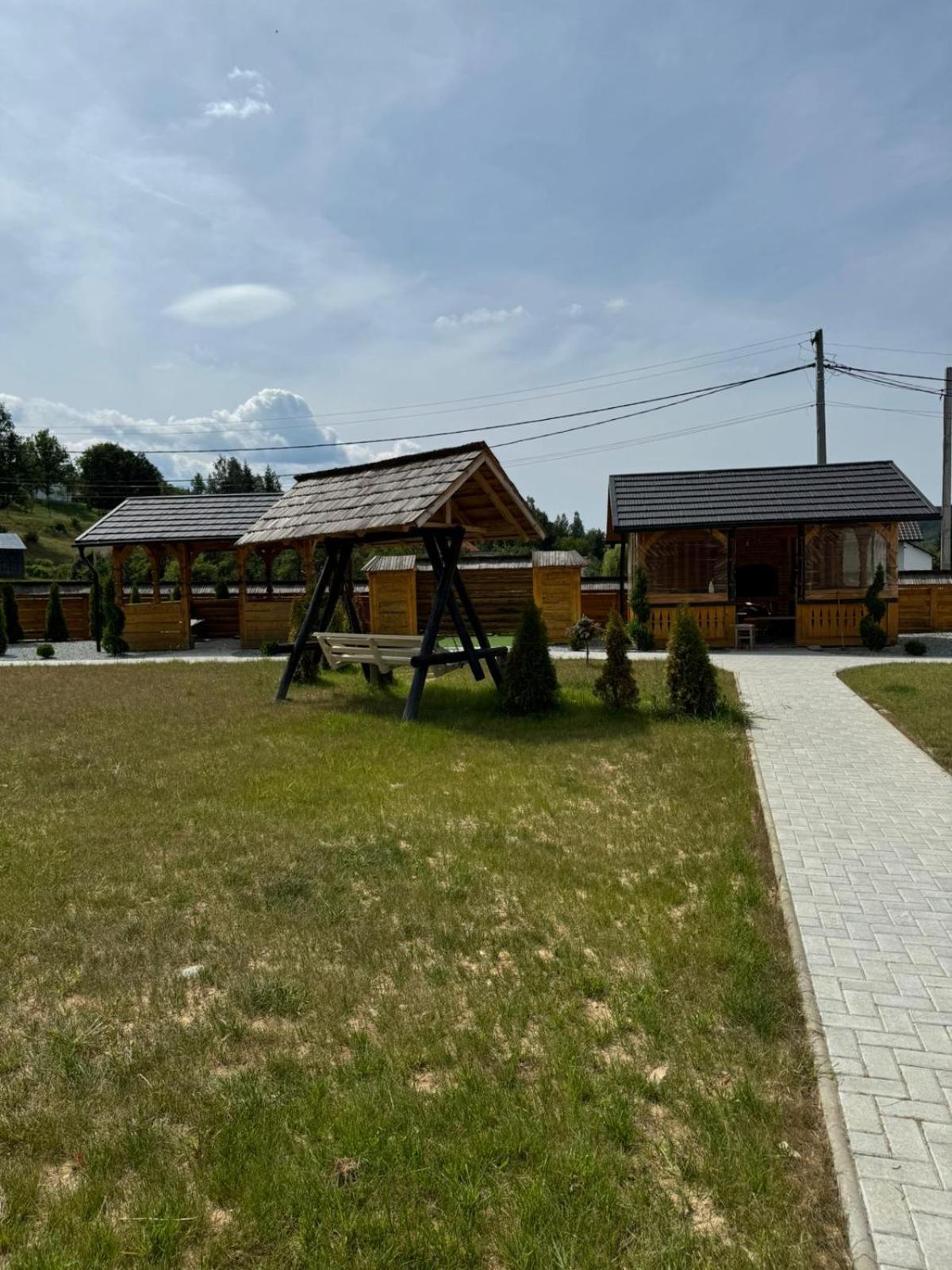 Popasul Din Vale Hotel Моисей Екстериор снимка
