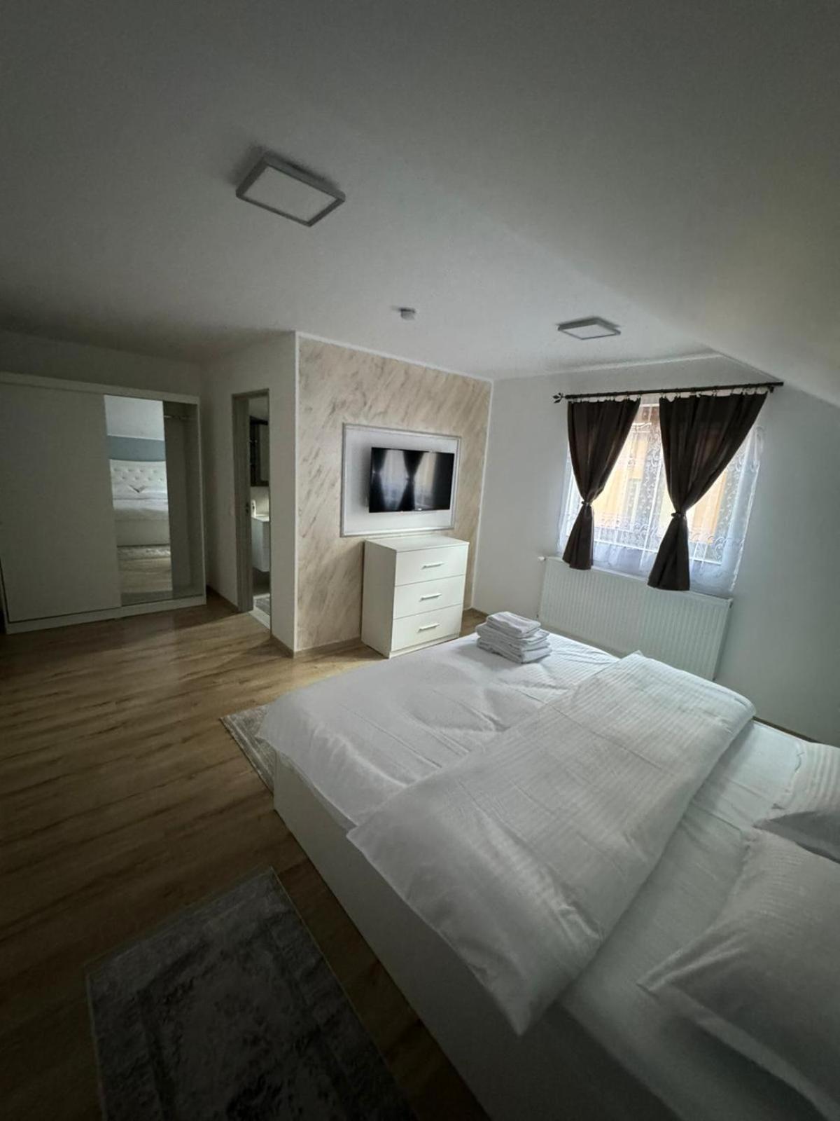 Popasul Din Vale Hotel Моисей Екстериор снимка